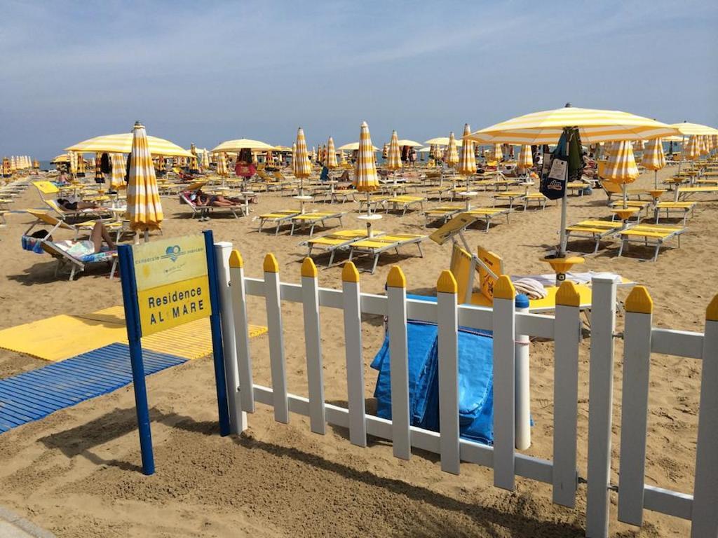 Hotel&Residence Al Mare Lido di Jesolo Exterior foto