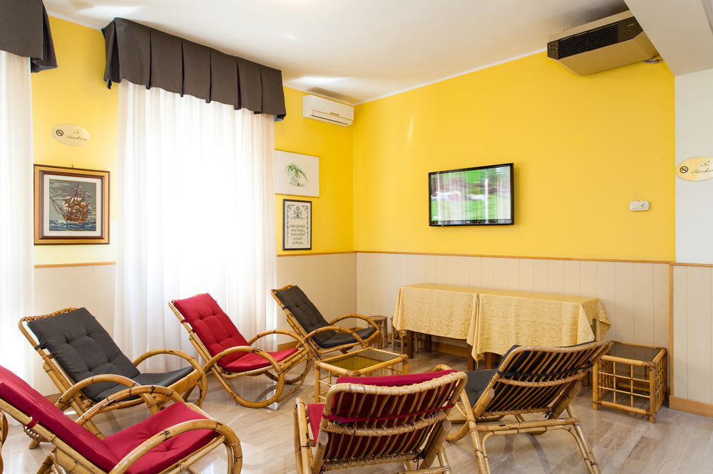 Hotel&Residence Al Mare Lido di Jesolo Exterior foto