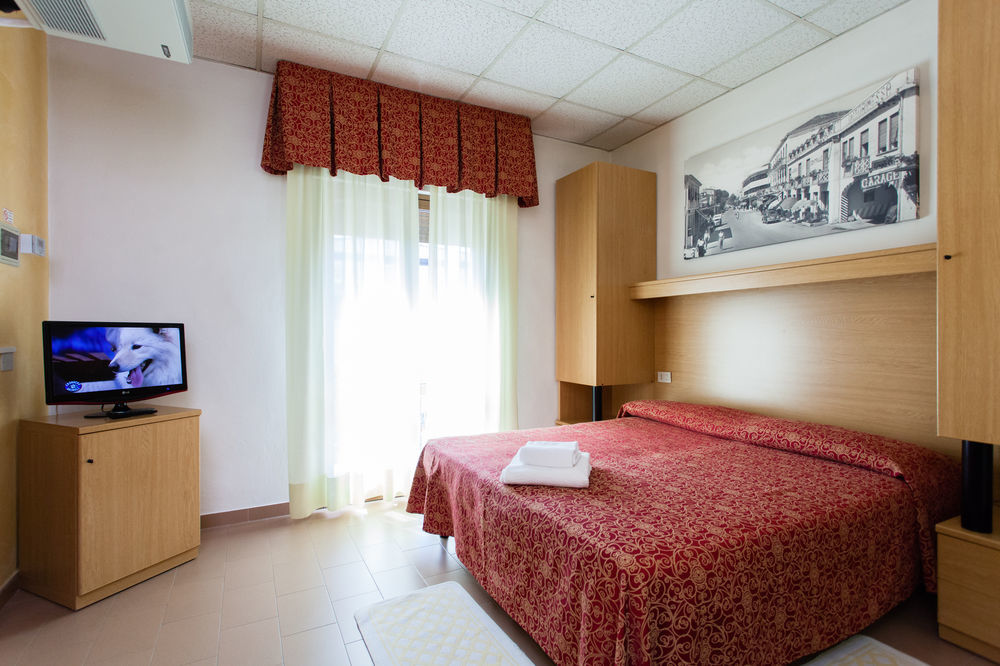 Hotel&Residence Al Mare Lido di Jesolo Exterior foto