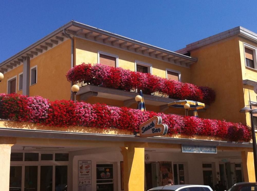 Hotel&Residence Al Mare Lido di Jesolo Exterior foto