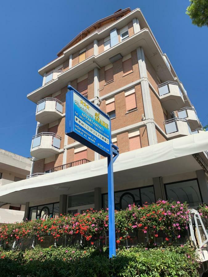 Hotel&Residence Al Mare Lido di Jesolo Exterior foto